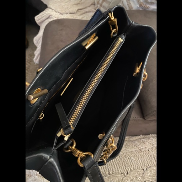 Tory Burch Fleming Triple Compartment Quilted Leather Tote - Picture 14 of 14